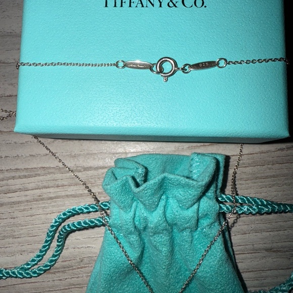 Tiffany & Co. Elsa Peretti Teardrop Necklace Pendant 16" Sterling Silver 925 - Picture 7 of 8